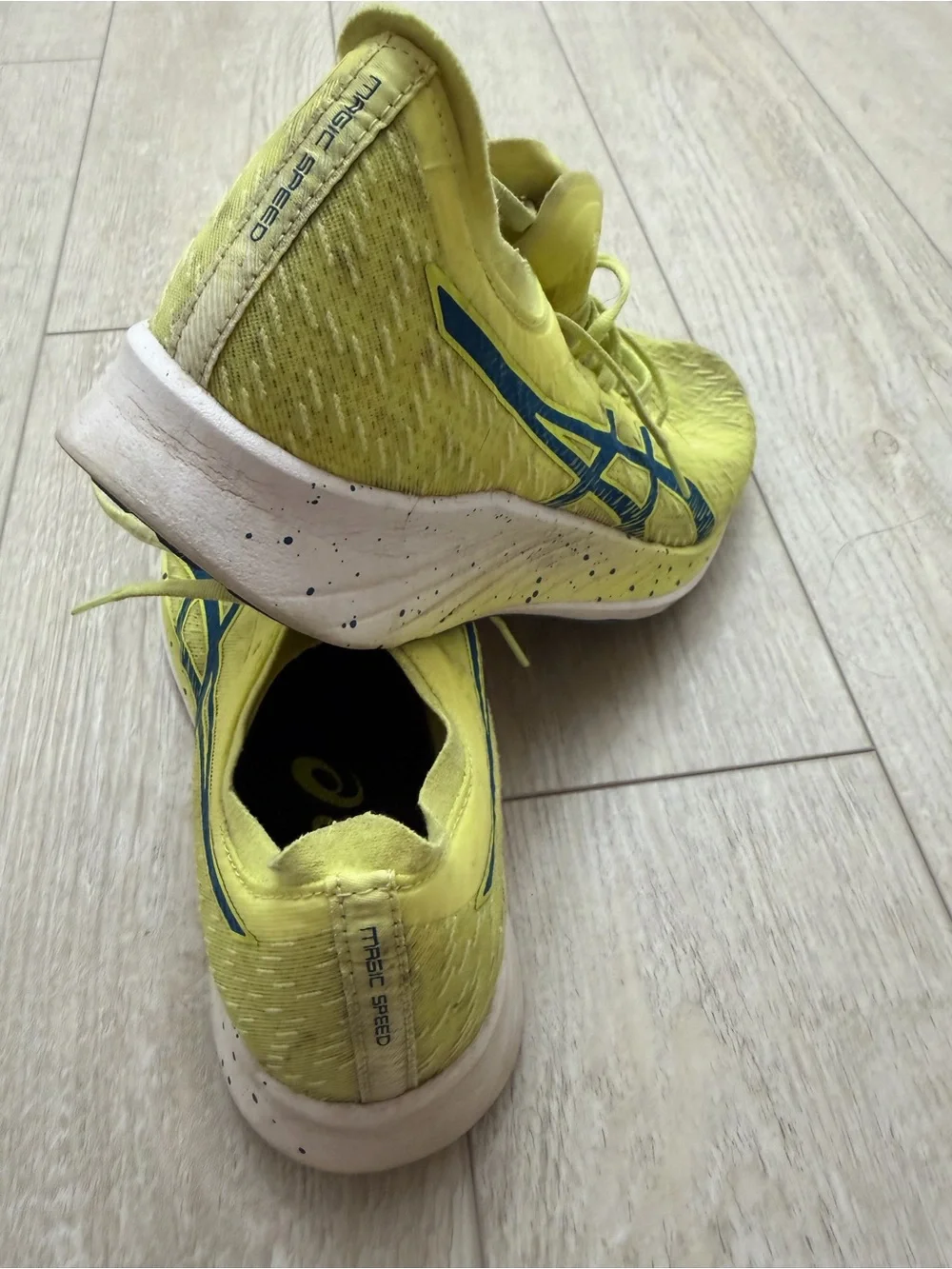 Asics ASICS Magic Speed running shoes size 7 - Picture 4 of 9